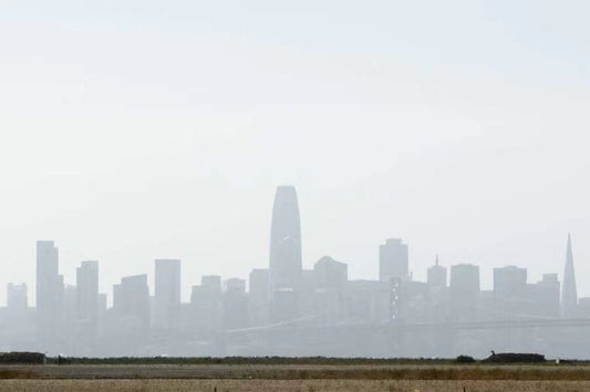 The wildfire smoke cover the city in SF, lung cancer paitent have difficult to breath
