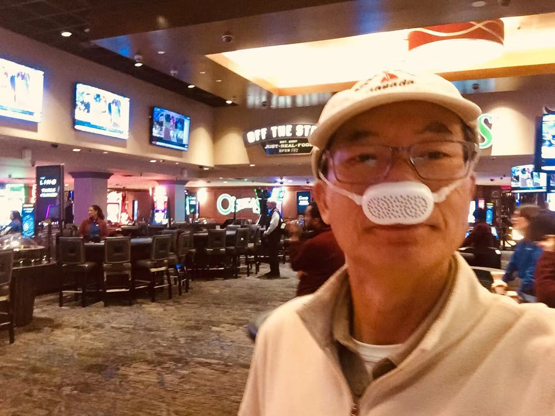 Wear my nose mask in Casino in Las Vegas for holiday